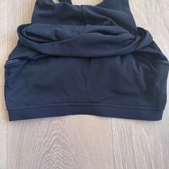 Athleta Black Conscious Cut Out Crop Top withh Built in Bra Size Medium - Picture 12 of 15